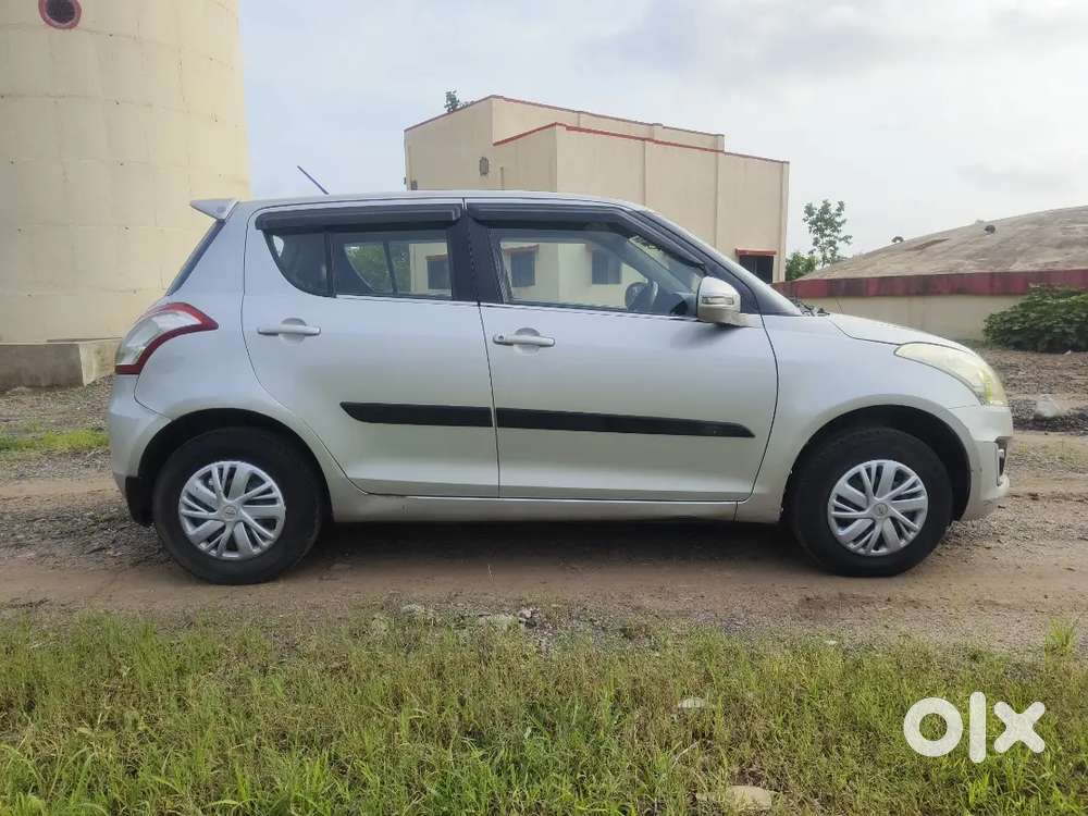 Maruti Suzuki Swift Vxi 2016