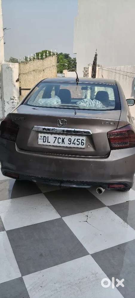 Honda City 1.5 V 2011