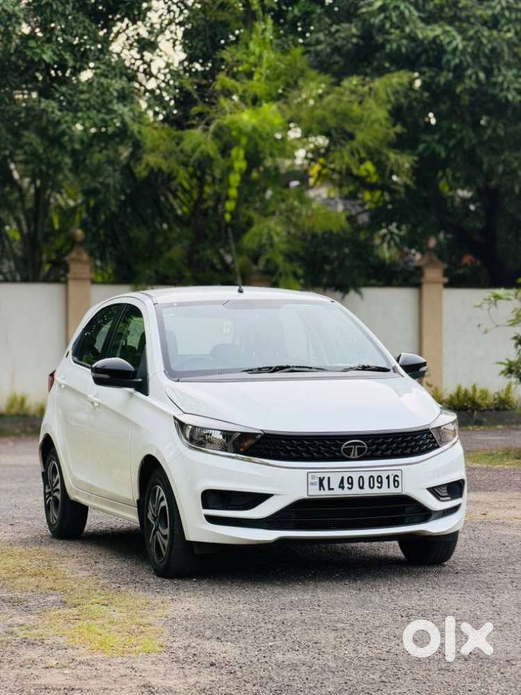 Tata Tiago 1.2 Revotron Xta, 2024, Petrol