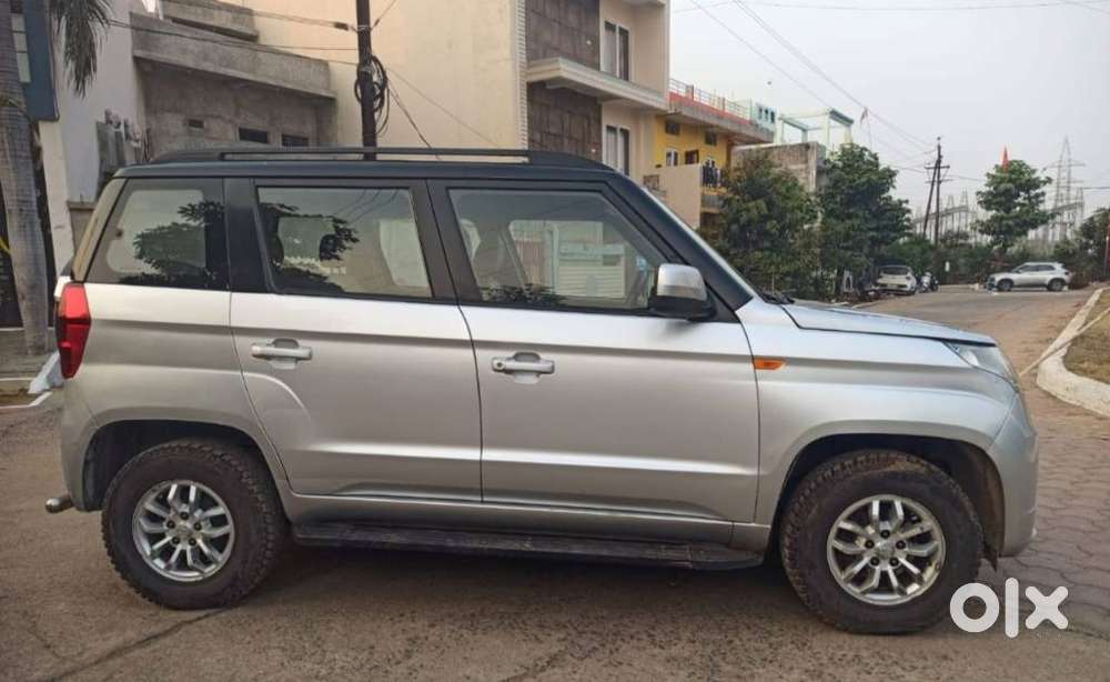 Mahindra Tuv 300 T8 Amt, 2016, Diesel