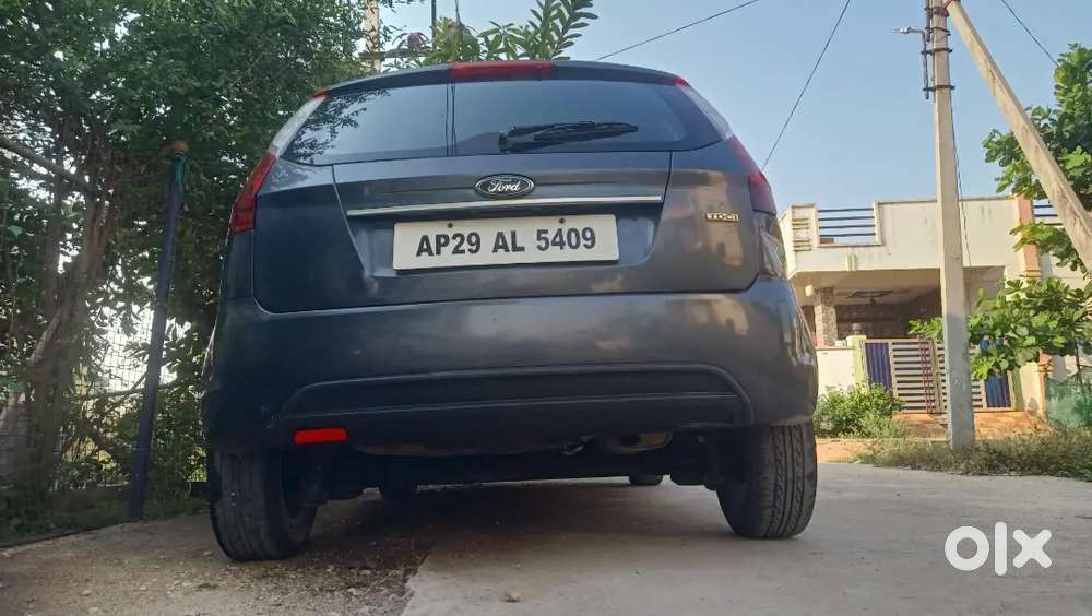 Ford Figo 2010 Diesel Well Maintained Top End Car.