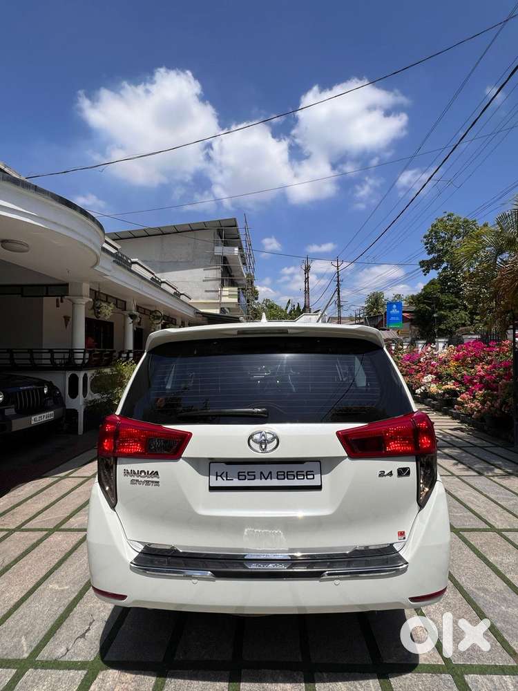 Toyota Innova Crysta 2.4 V 7 Str, 2018, Diesel