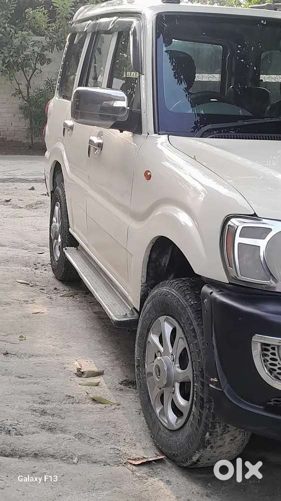 Mahindra Scorpio 2015 Diesel Manual Year