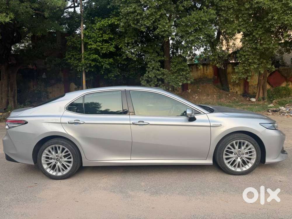 Toyota Camry Hybrid, 2021, Petrol