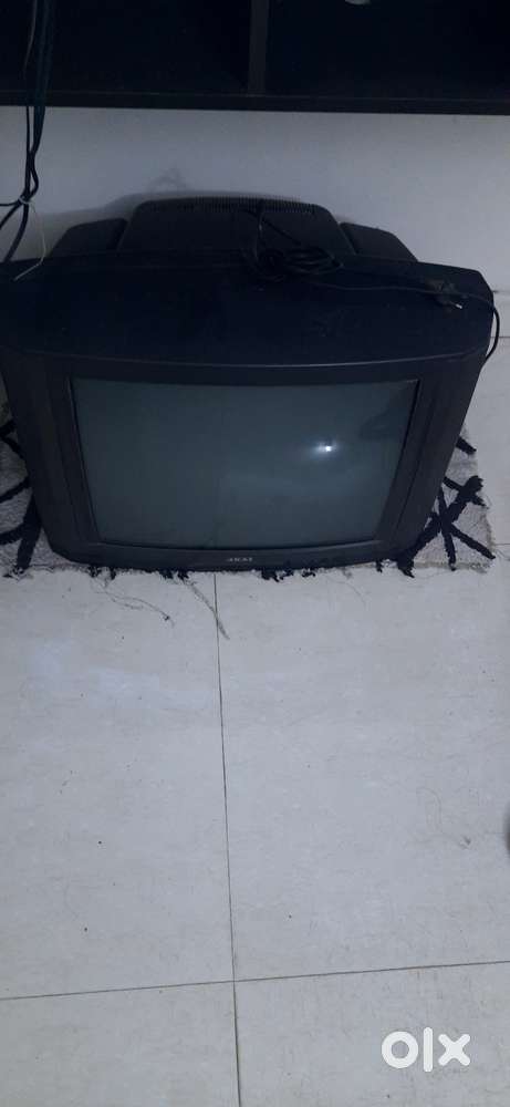Akai TV with Romote Control