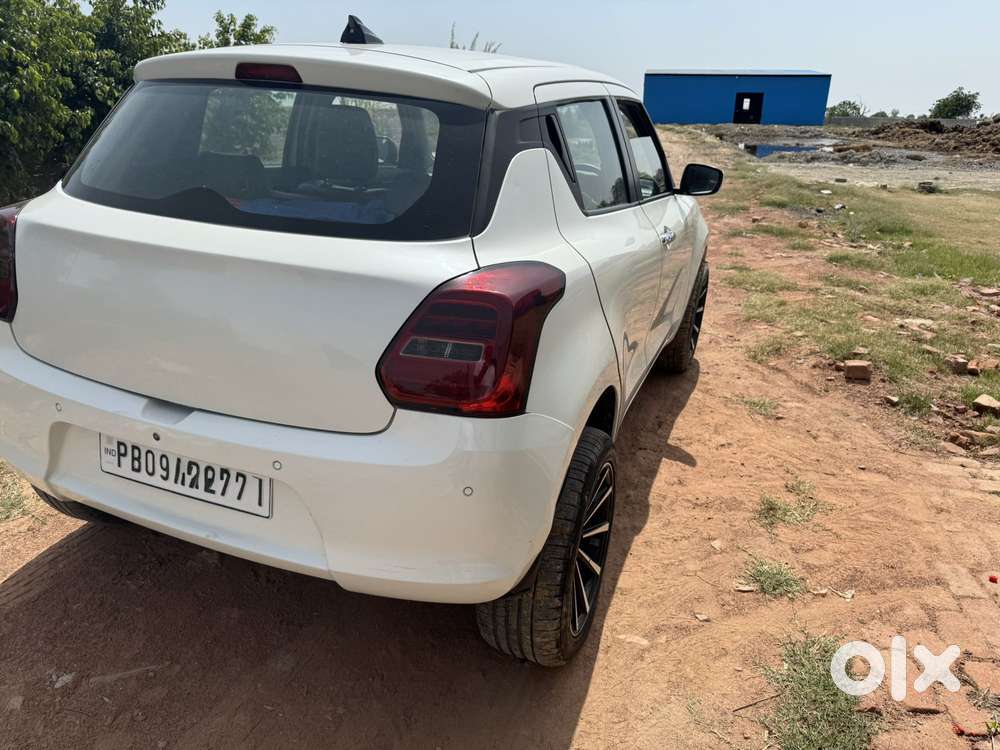 Maruti Suzuki New-gen Swift Vxi, 2024, Petrol