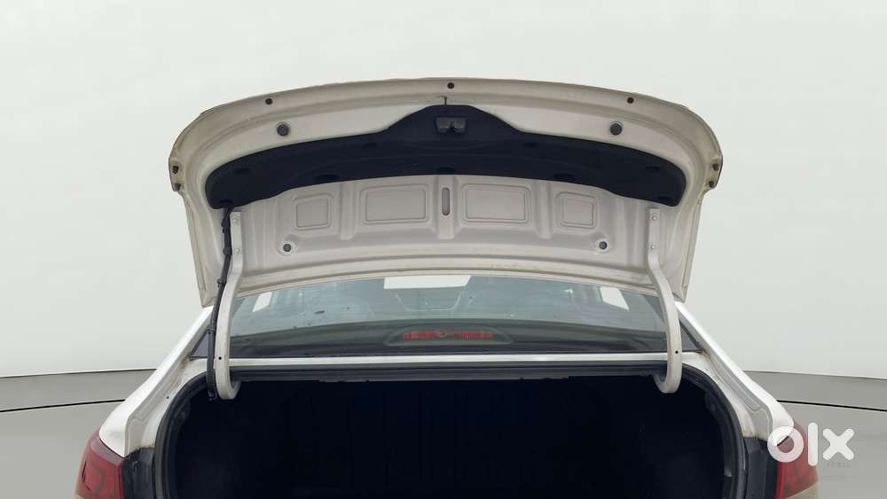 Hyundai Verna Vtvt 1.6 At Ex, 2017, Petrol