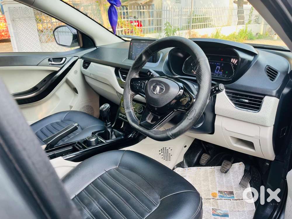 Tata Nexon Xz Plus (hs), 2022, Petrol