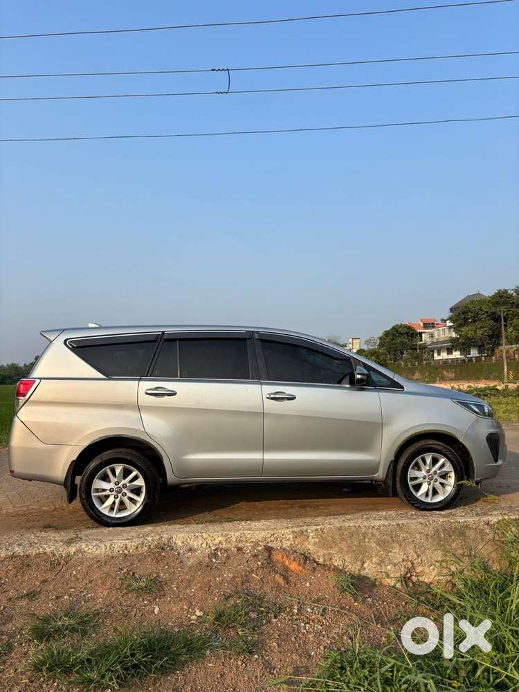 Toyota Innova Crysta 2016 Diesel Manual