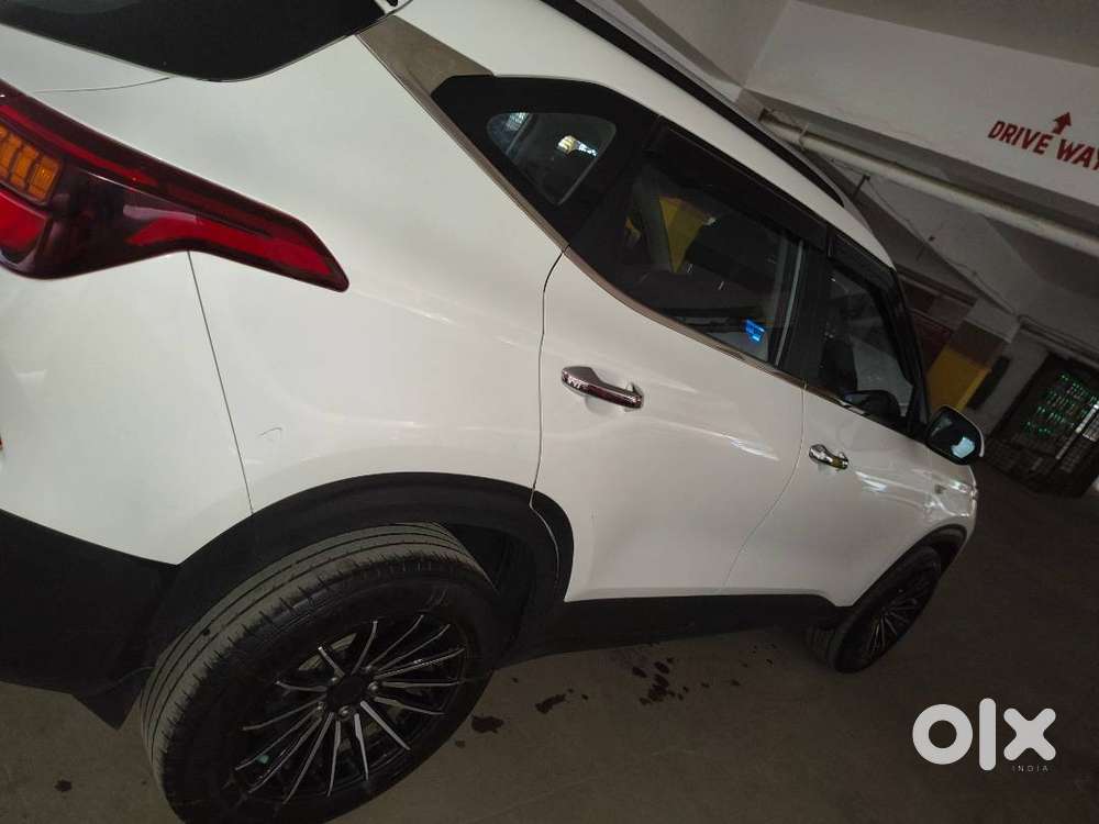 Kia Seltos_personally Owned Used Car In Good Condition