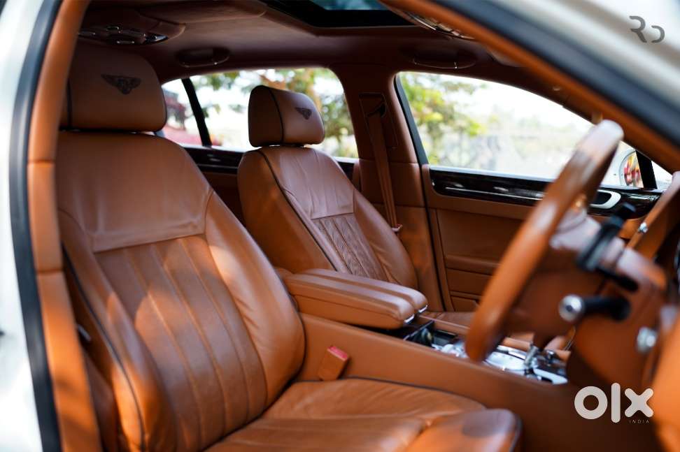 Bentley Flying Spur, 2012, Petrol
