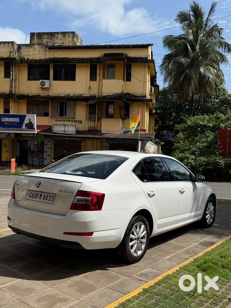 2015 Skoda Octavia Tsi At