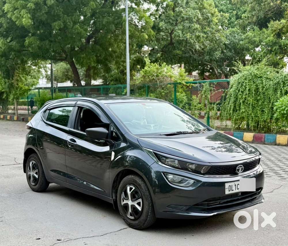 Tata Altroz 1.2 Xe, 2021, Petrol
