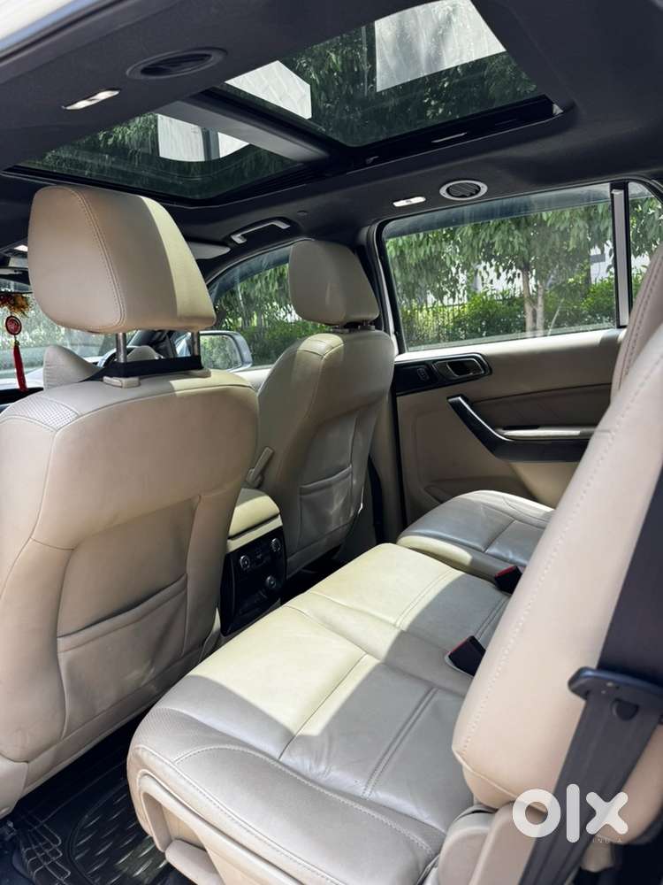 White Ford Endeavour Diesel July2018