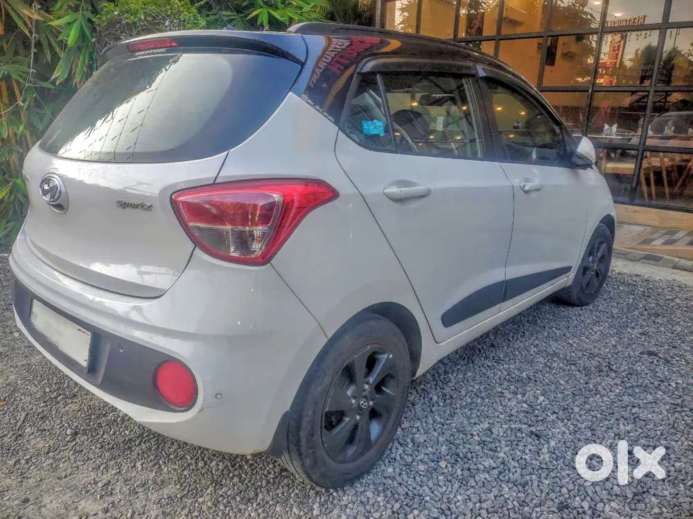 Grand I10 Sports Dual Tone