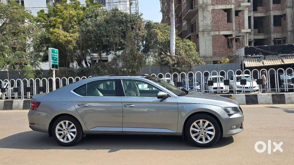 Skoda Superb L&k 2.0 Tdi At, 2017, Diesel