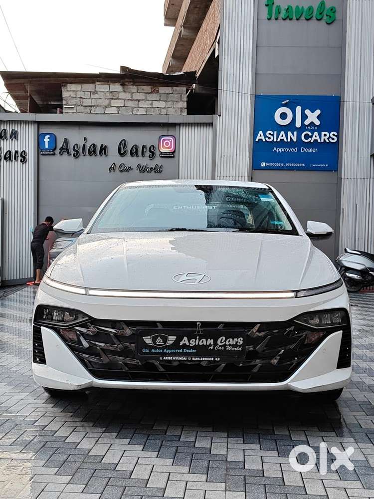 Hyundai Verna 1.5 Sx Petrol Mt, 2023, Petrol