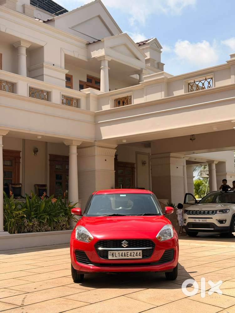 Maruti Suzuki Swift Vxi + Manual, 2024, Petrol