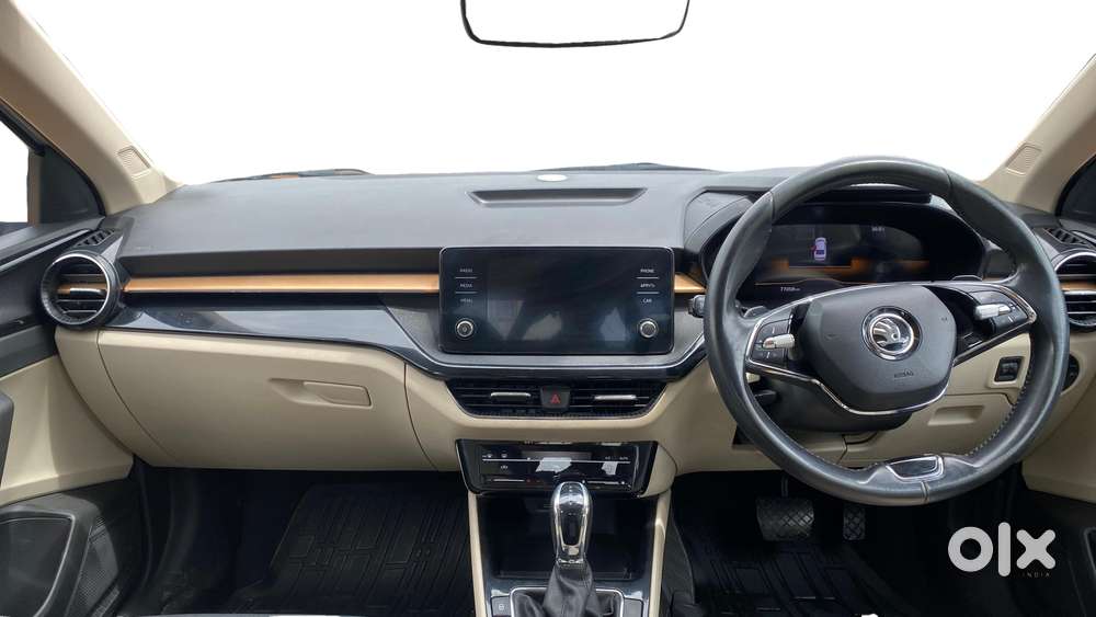 Skoda Slavia 1.5 Tsi Style Dsg, 2023, Petrol