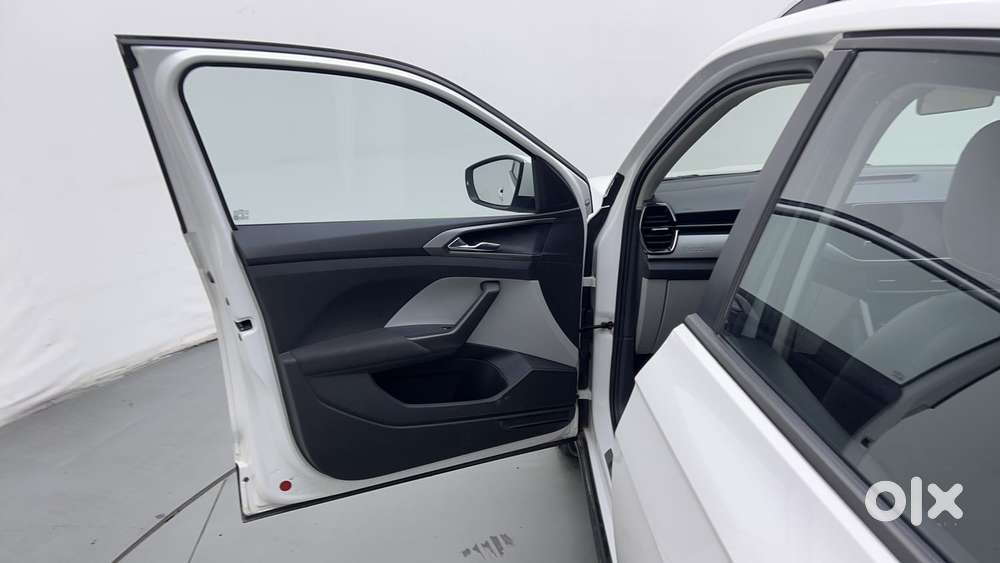 Skoda Kushaq 1.0 Tsi Ambition At, 2023, Petrol