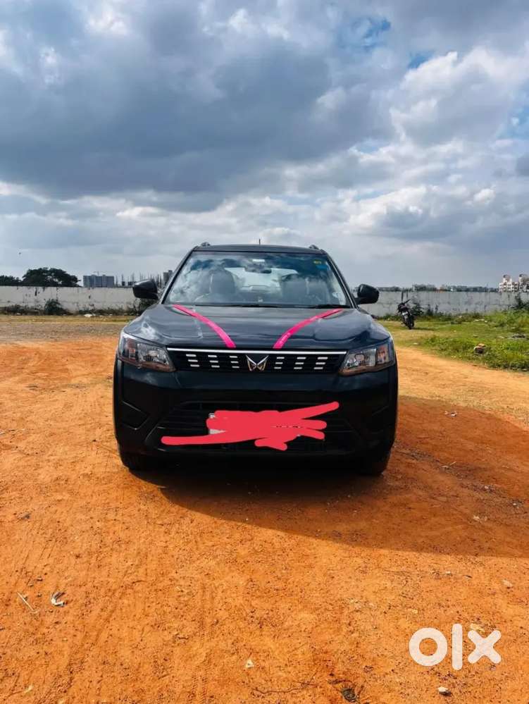 Mahindra Xuv300 2023 Petrol 50000 Km Driven