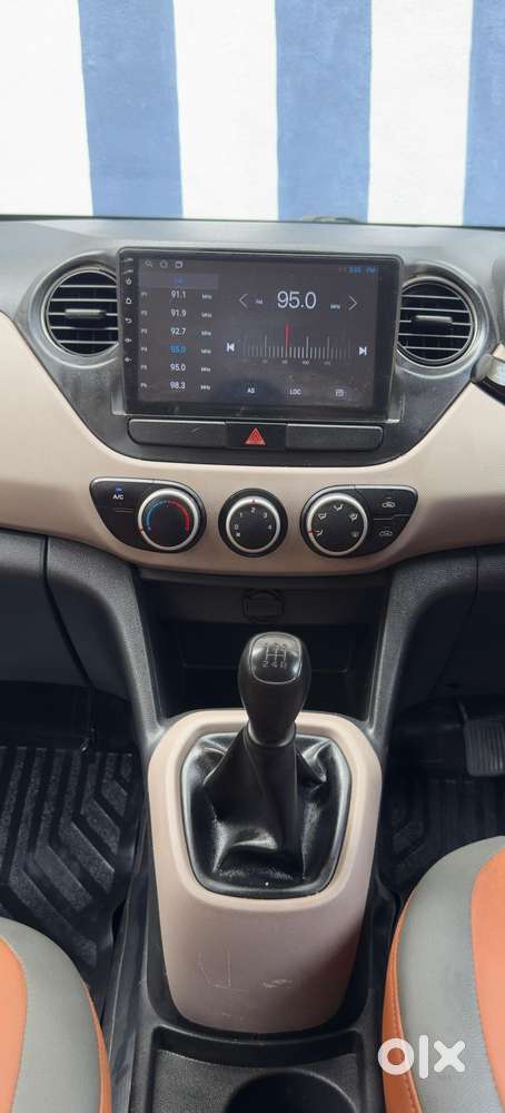 Hyundai Grand I10 Sportz, 2016, Petrol
