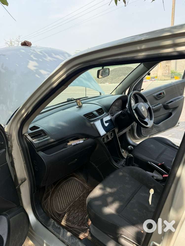 Maruti Suzuki Swift 2012 Cng & Hybrids Well Maintained