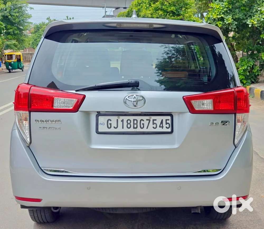 Toyota Innova Crysta 2.8 Zx At 7 Seater, 2017, Diesel