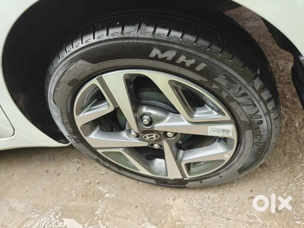 Hyundai Aura Sx Cng Manual 2026