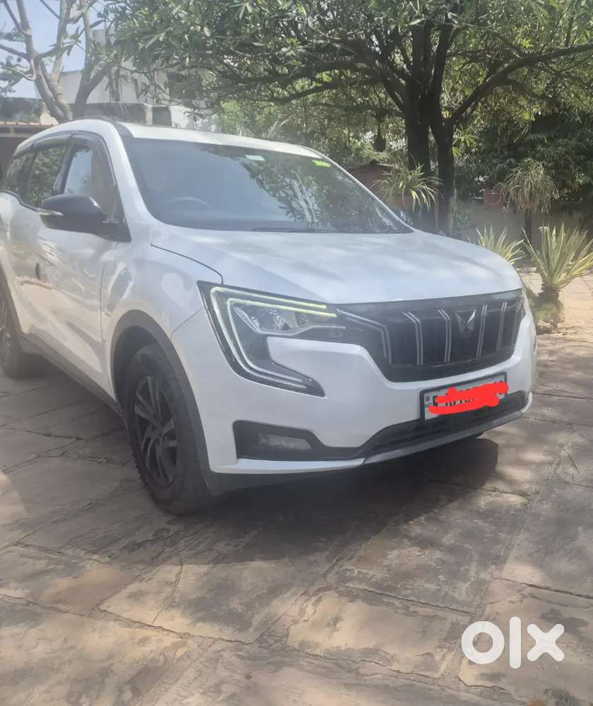 Mahindra Xuv700 2023 Petrol 25000 Km Driven
