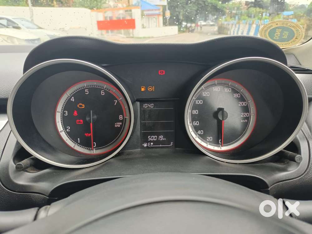 Maruti Suzuki Swift Vxi 1.2 Abs Bs-iv, 2018, Petrol