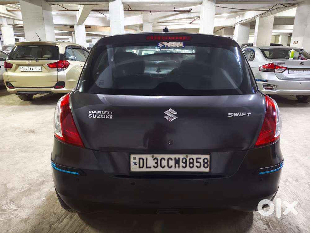 Maruti Suzuki Swift Lxi Option, 2017, Petrol