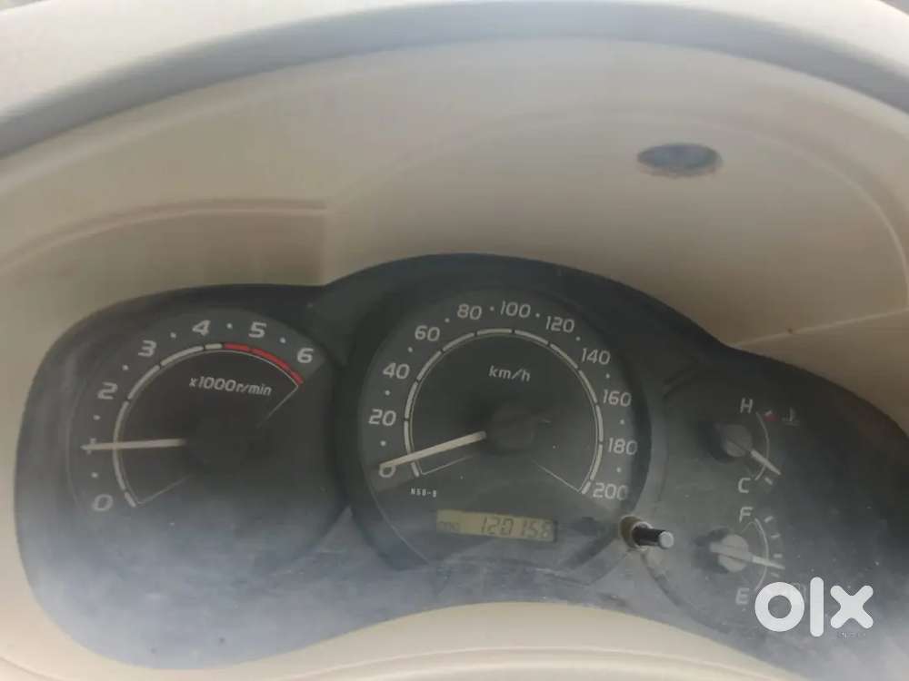 Toyota Innova 2.5 E 2010