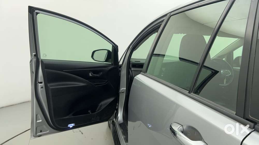 Toyota Innova Crysta [2020-ongoing] 2.7 Gx At 7 Str, 2022, Petrol