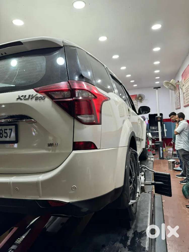 Mahindra Xuv500 W11 2020 Diesel Manual