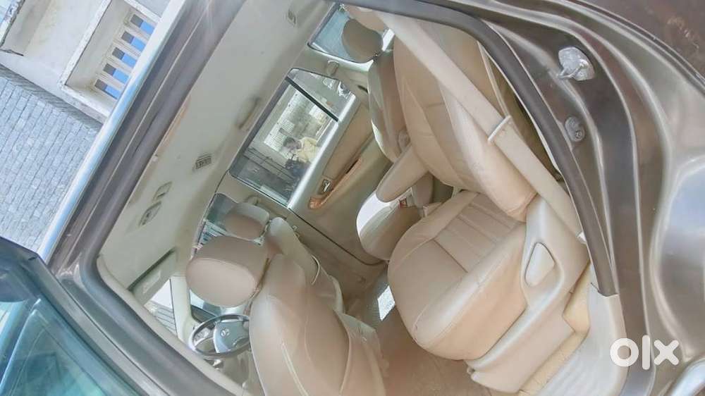 Toyota Innova 2.5 E 2009