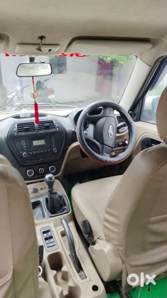 Mahindra Tuv 300 2019