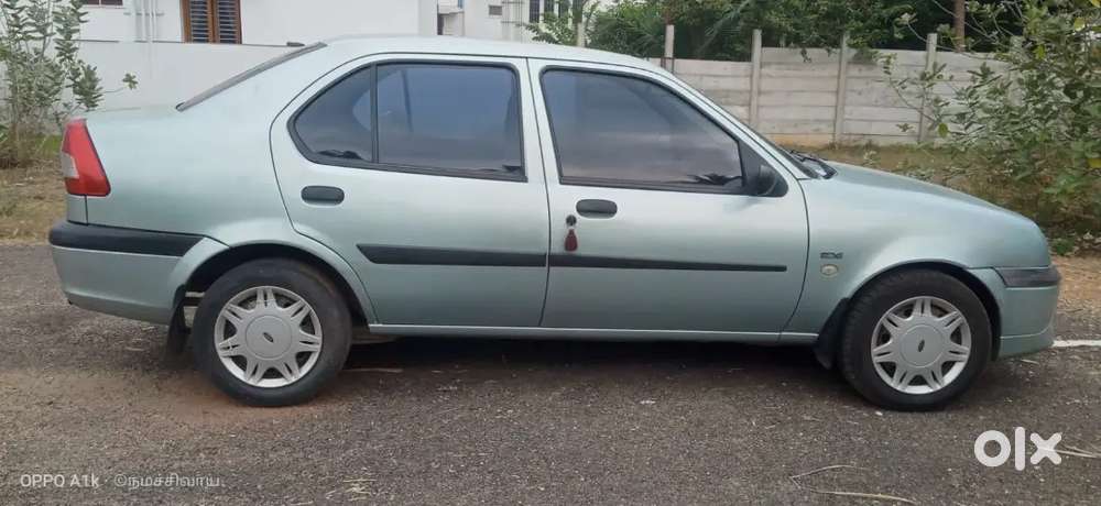 Ford Ikon 1.8 Zxi 2005