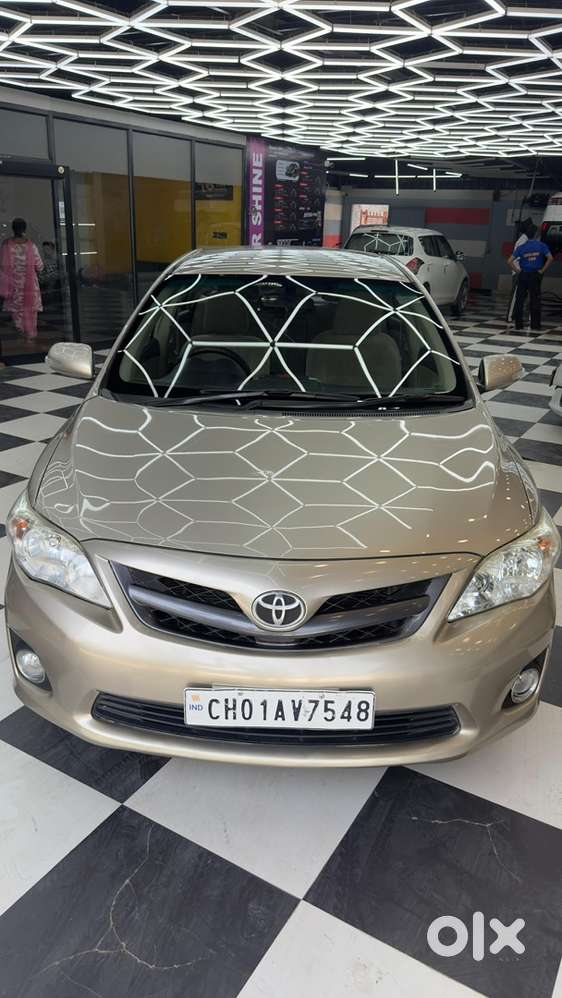 Toyota Corolla Altis 2013