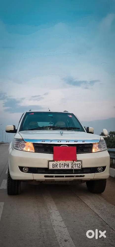 Tata Safari Strome For Sell