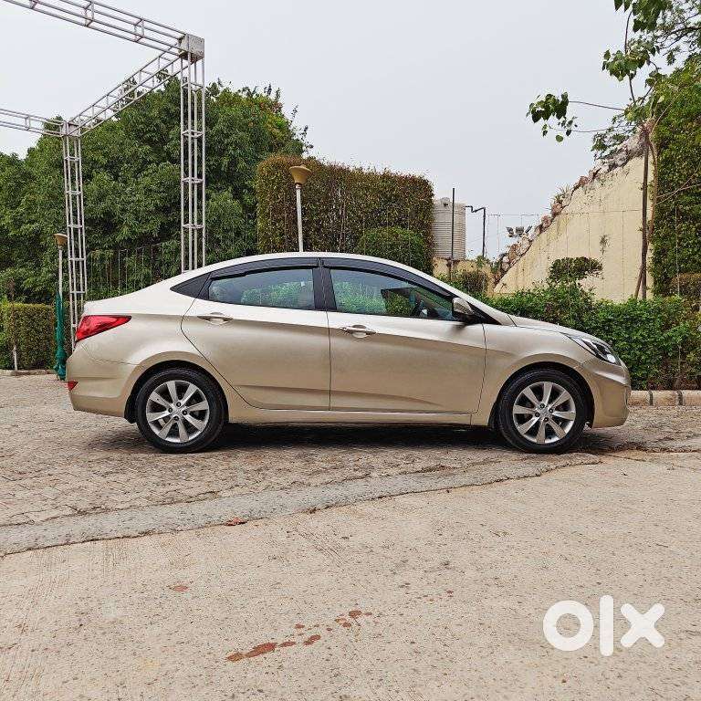 Hyundai Verna Fluidic 1.6 Vtvt Sx, 2013, Petrol