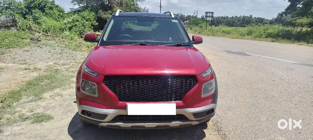 Hyundai Venue Petrol Mt 2019