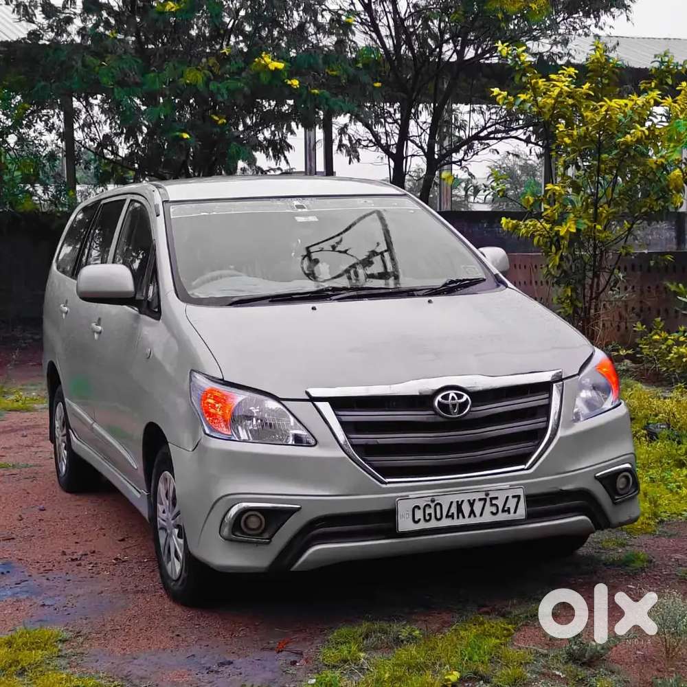 Toyota Innova 2014