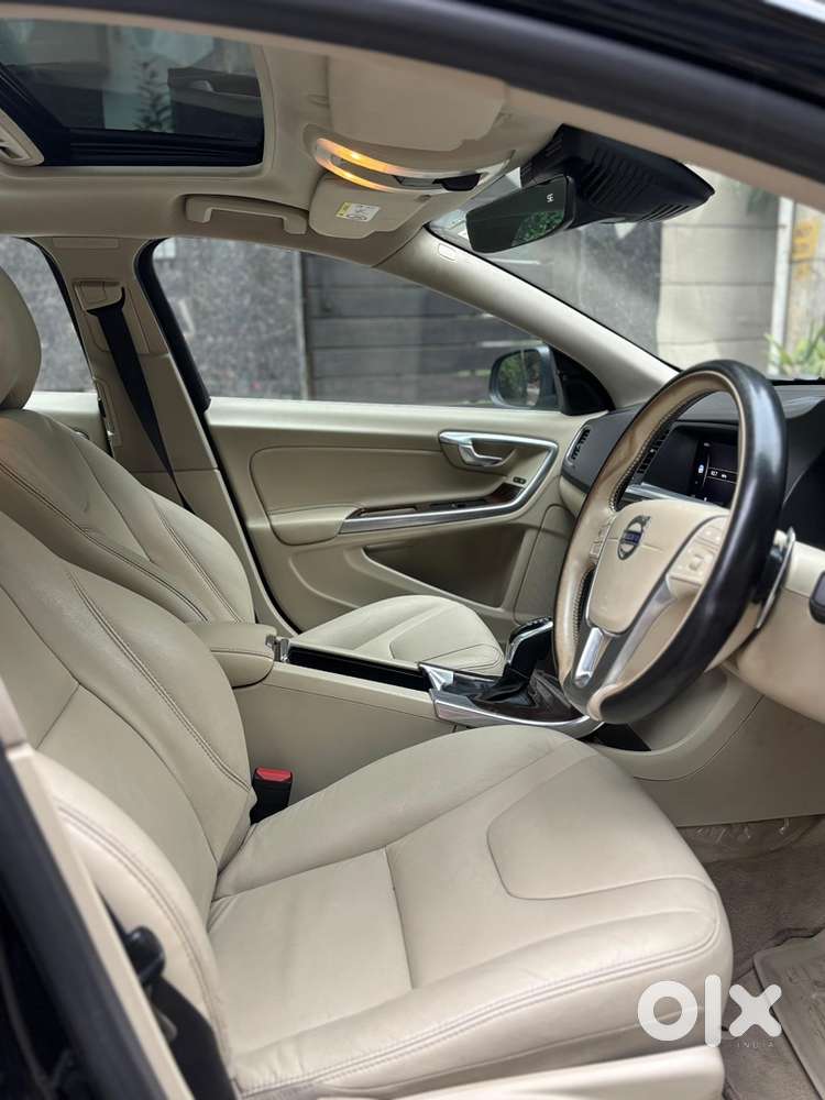 2018 Volvo S60 D4 Momentum