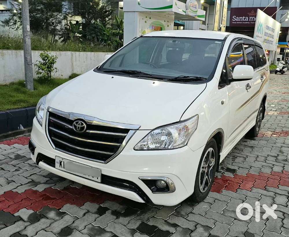 Toyota Innova 2.5 G (diesel) 8 Seater, 2013, Diesel