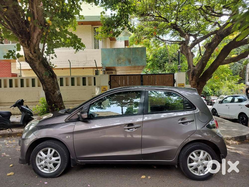 Honda Brio V Mt, 2012, Petrol