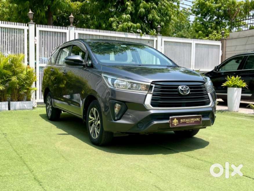 Toyota Innova Crysta 2.4 G Mt, 2022, Diesel