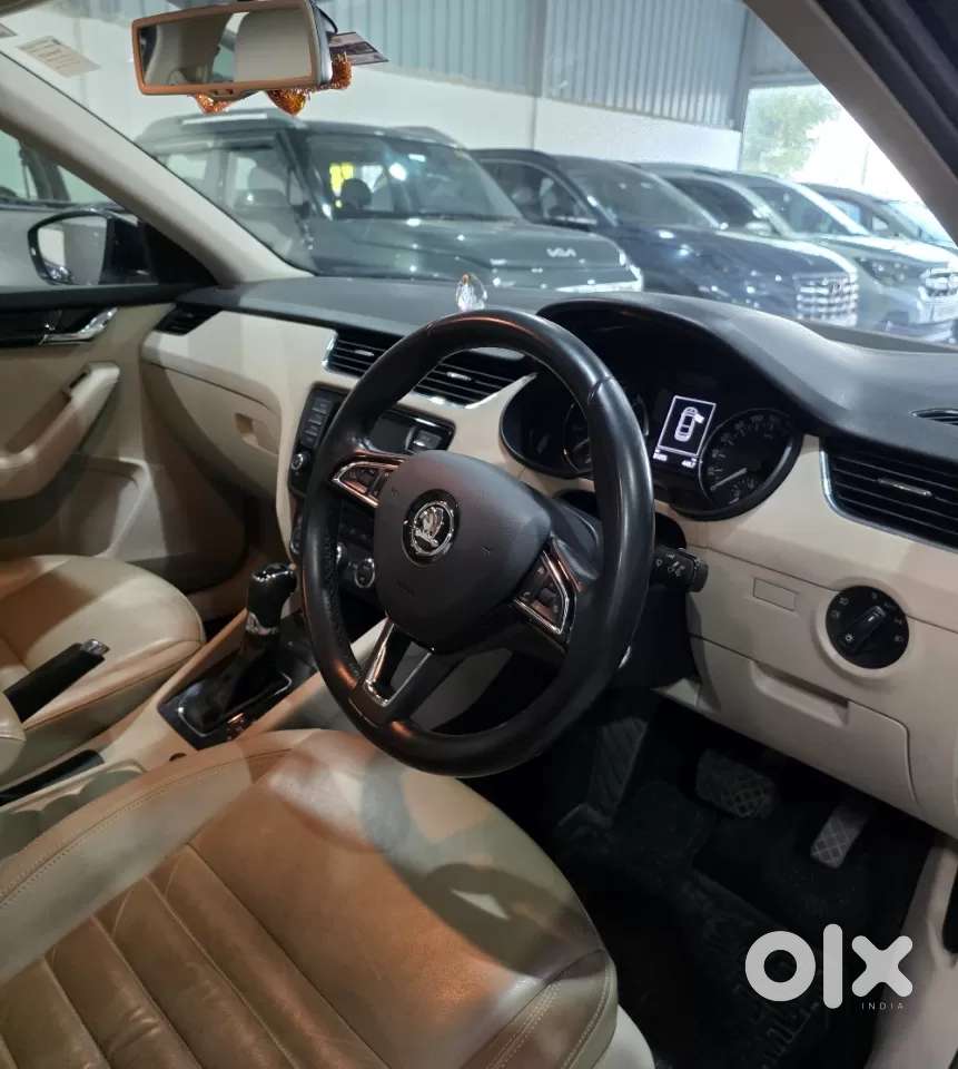Skoda Octavia 1.8 Tsi Style Plus At, 2016, Petrol