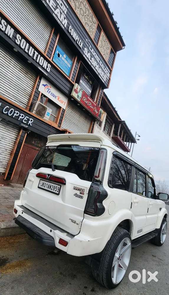 Mahindra Scorpio Classic 2020 Diesel 98000 Km Driven