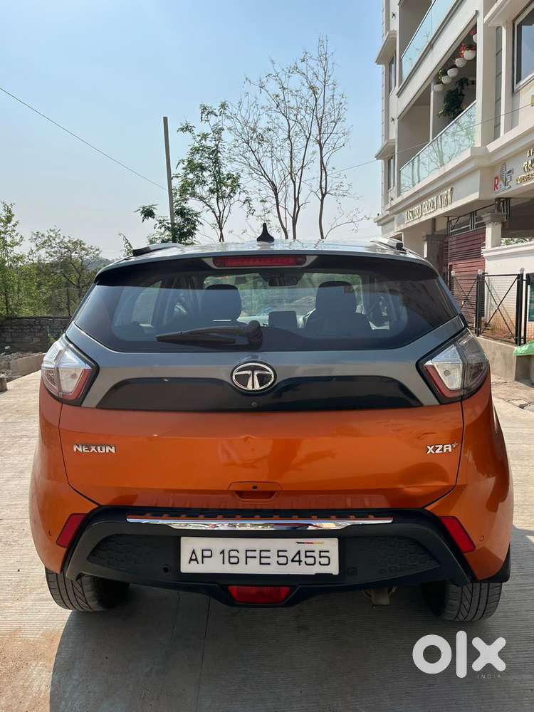 Tata Nexon 1.5 Revotorq Xza Plus Dual Tone Roof Amt, 2018, Diesel